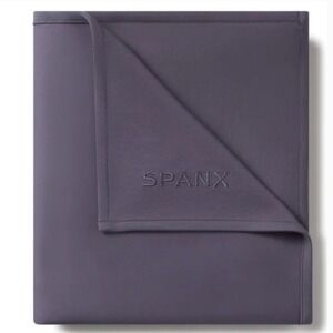 Spanx AirEssentials Blanket Storm One Size New With Tags